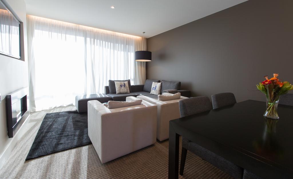 Commodore Airport Hotel Κράισττσερτς Εξωτερικό φωτογραφία